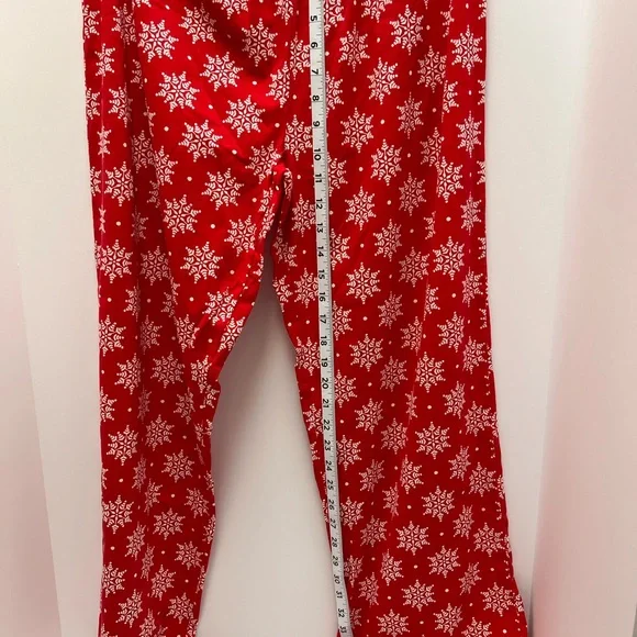 Laura Ashley Red Snowflake Pajama Set - Picture 2 of 9